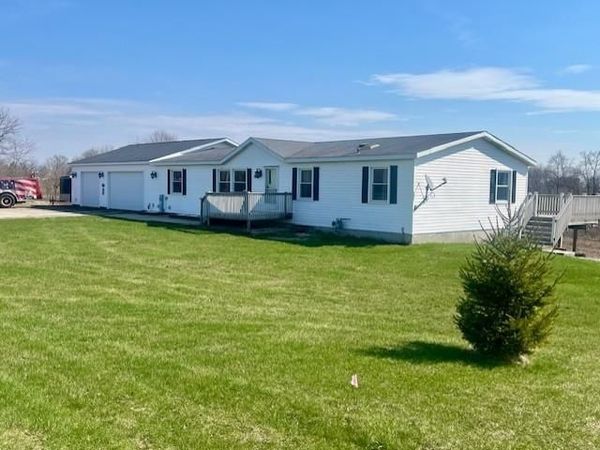 W4831 Pierce Road, Monticello, IA 52570