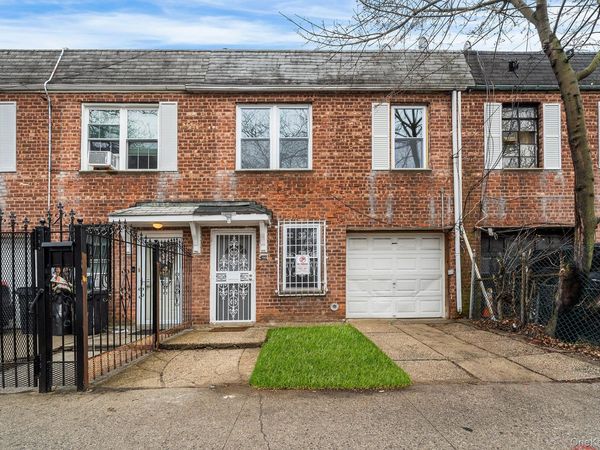 422 Autumn Avenue , Brooklyn, NY 11208