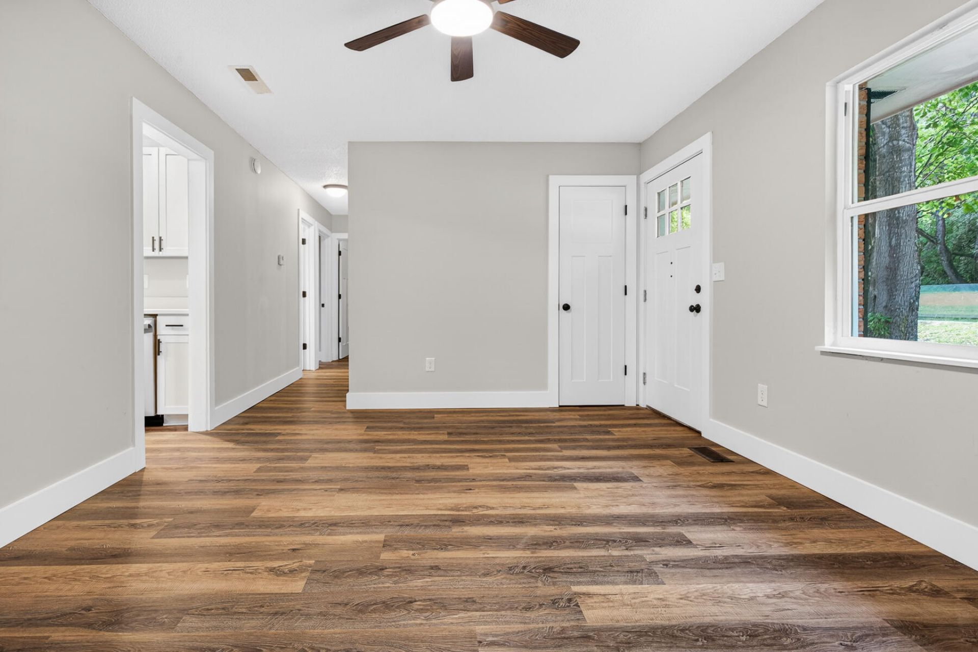 217 Tupperway Drive Photo 10