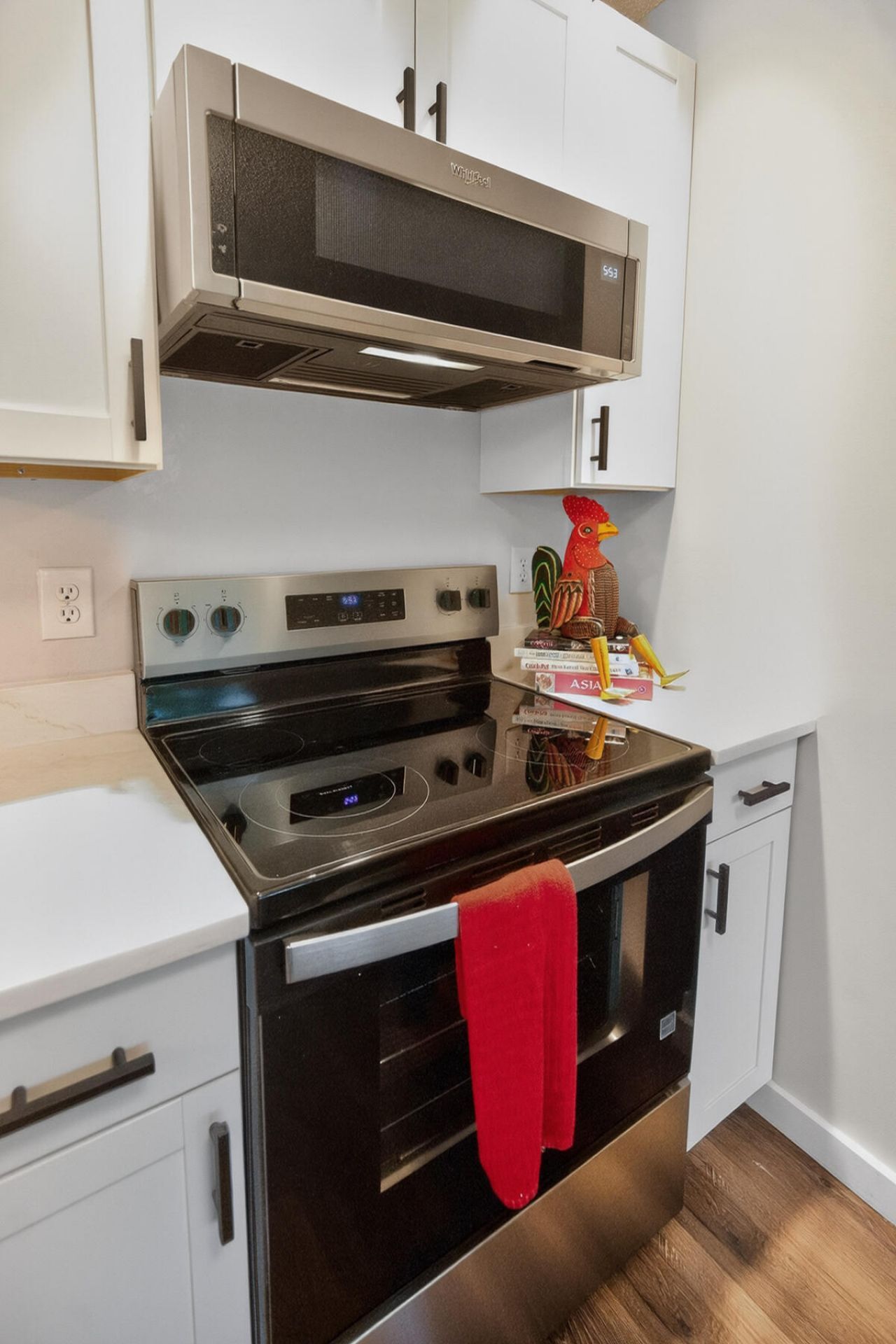 217 Tupperway Drive Photo 14