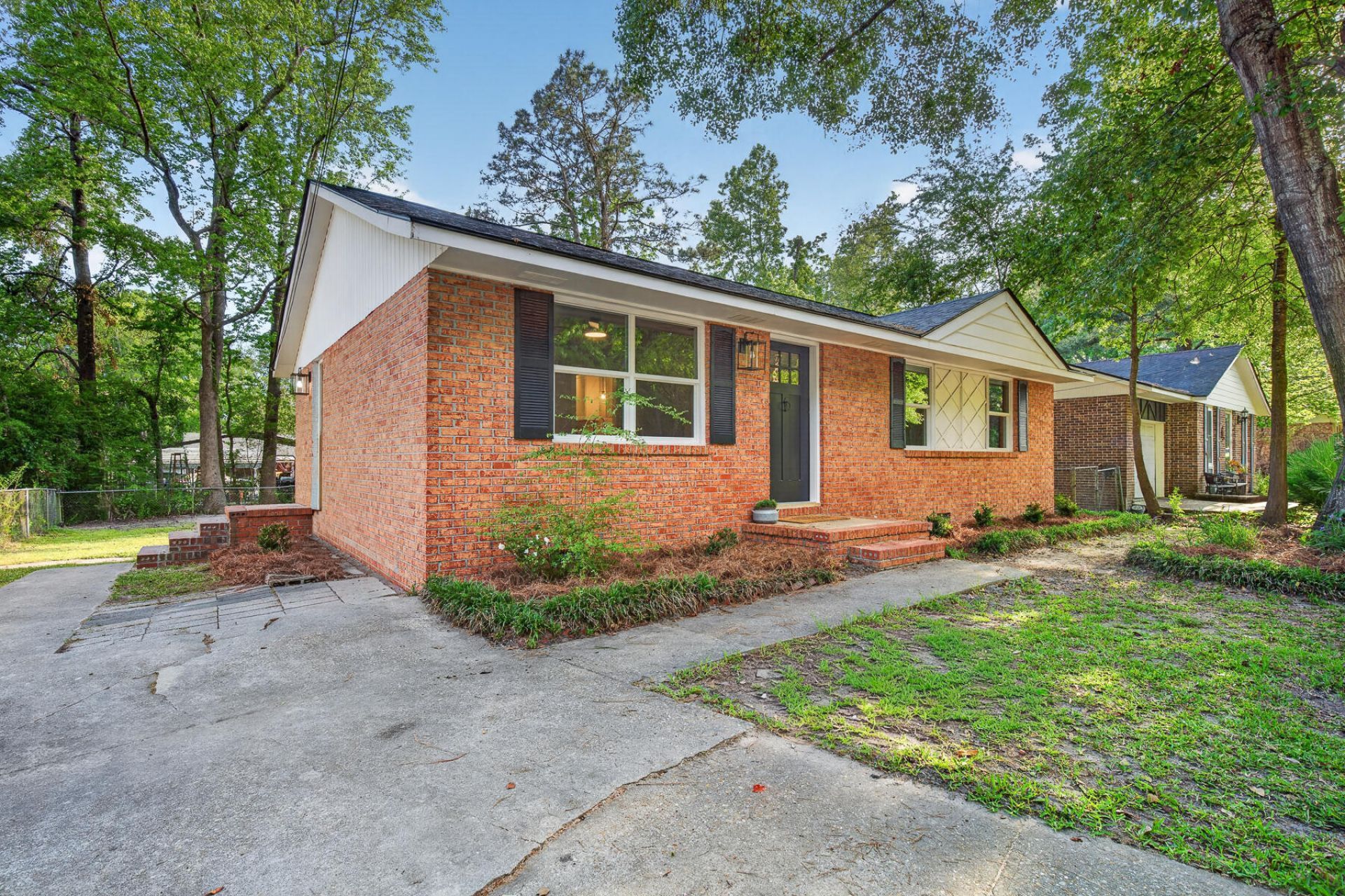217 Tupperway Drive Photo 21