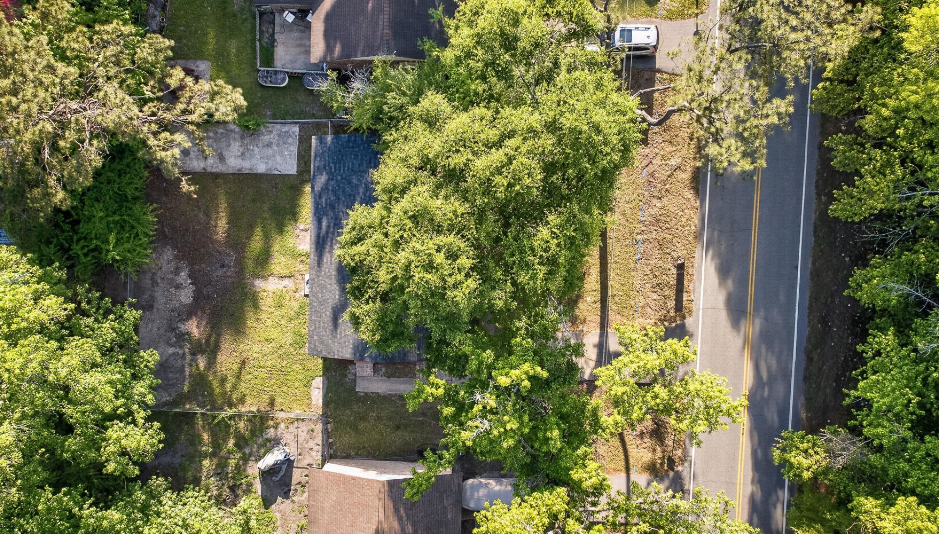 217 Tupperway Drive Photo 32