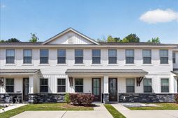 7795 Park Gate Drive photo 4