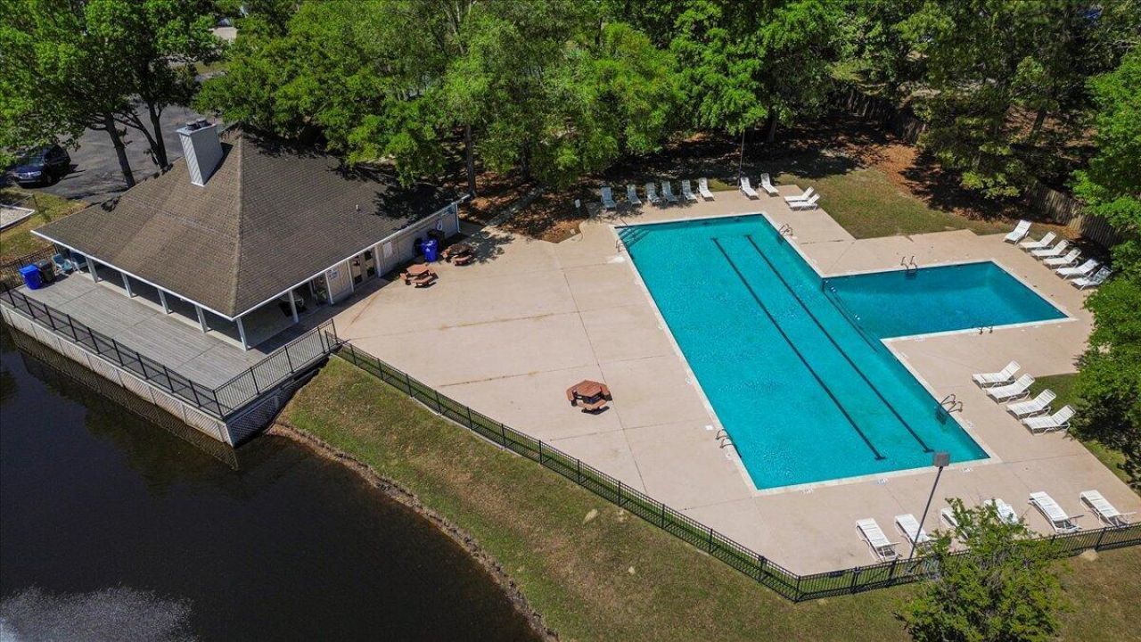 7795 Park Gate Drive Photo 36