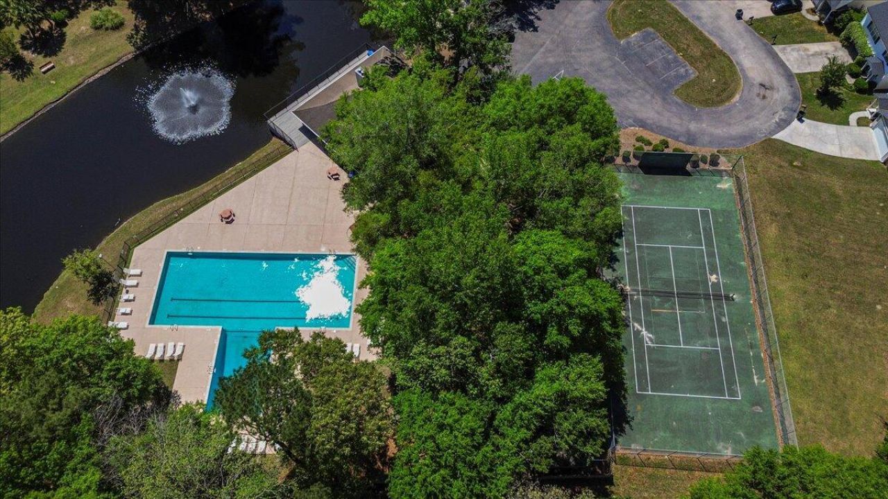 7795 Park Gate Drive Photo 39