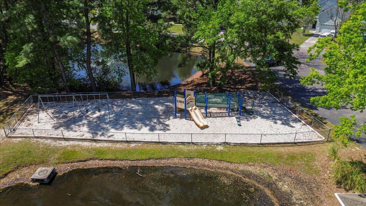 7795 Park Gate Drive Photo 41