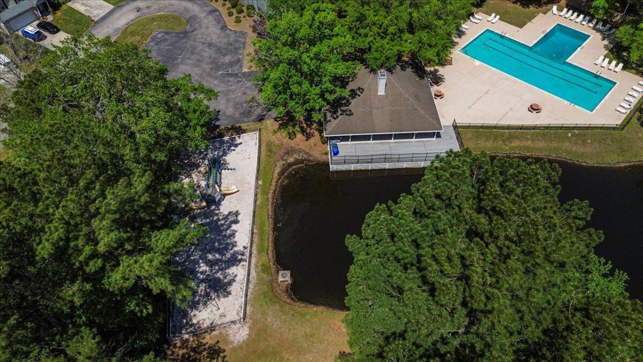 7795 Park Gate Drive Photo 42