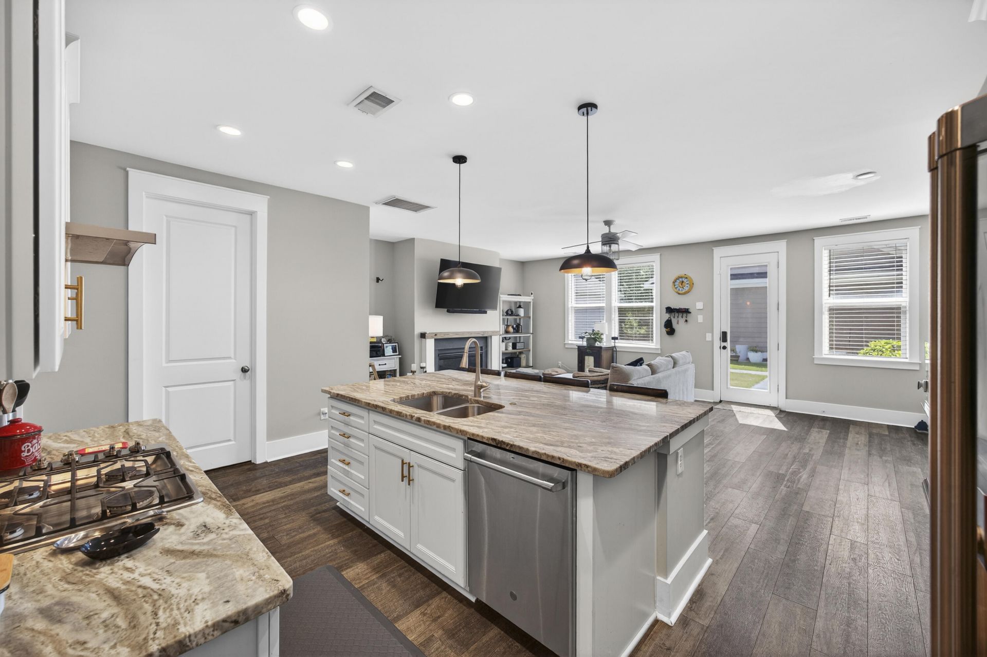 165 Village Ponds Drive Photo 12