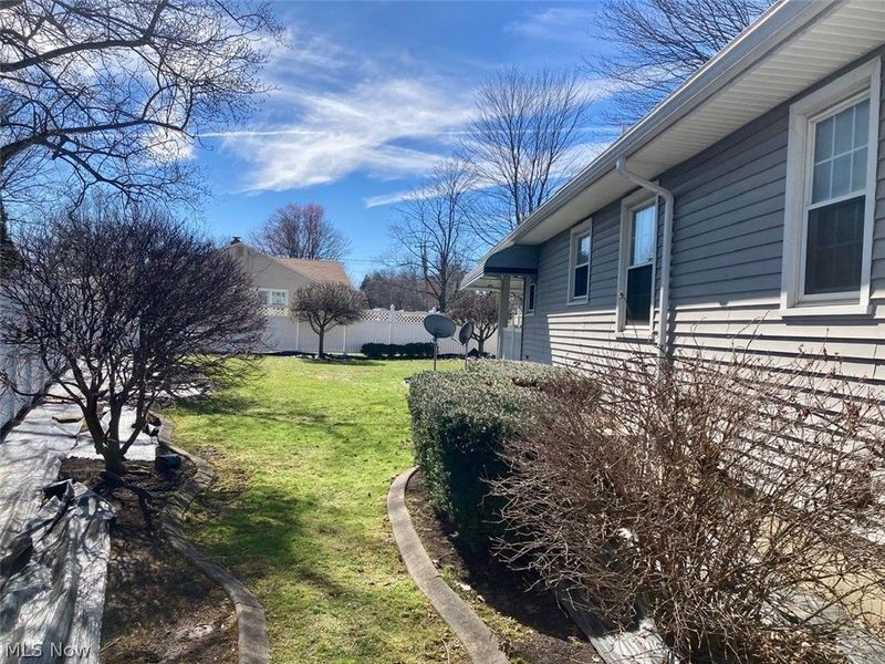 2305 S Schenley Avenue, Youngstown, OH 44511 Photo 12