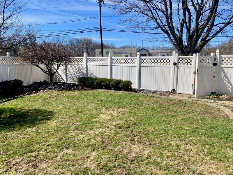 2305 S Schenley Avenue, Youngstown, OH 44511 Photo 13