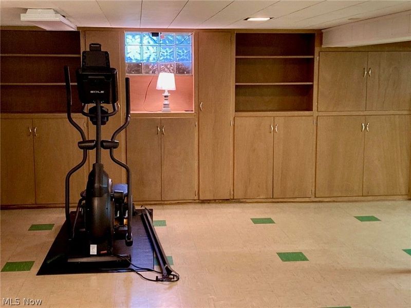 2305 S Schenley Avenue, Youngstown, OH 44511 Photo 46