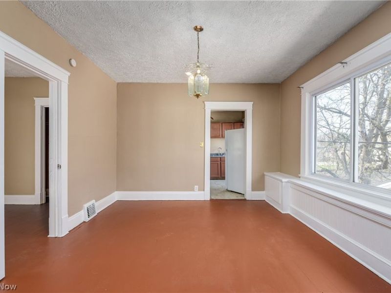 8206 Crumb Avenue, Cleveland, OH 44103 Photo 13