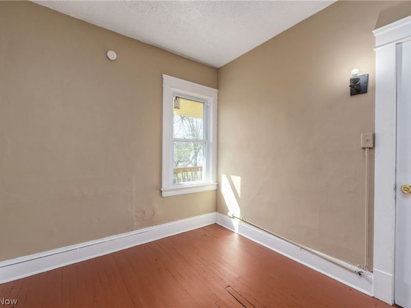 8206 Crumb Avenue, Cleveland, OH 44103 Photo 25