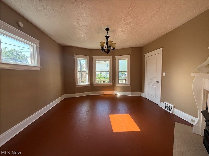 8206 Crumb Avenue, Cleveland, OH 44103 Photo 32