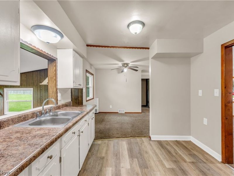 25121 Price Road, Bedford Heights, OH 44146 Photo 13