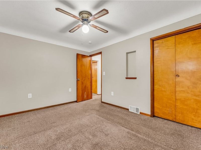 25121 Price Road, Bedford Heights, OH 44146 Photo 16