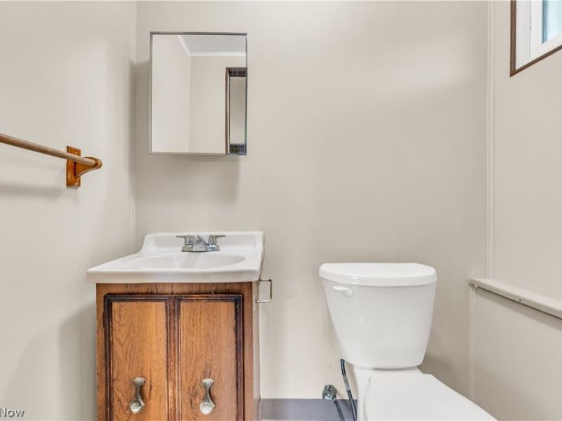 25121 Price Road, Bedford Heights, OH 44146 Photo 22