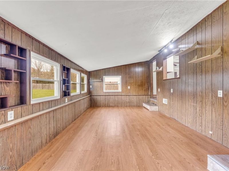 25121 Price Road, Bedford Heights, OH 44146 Photo 27