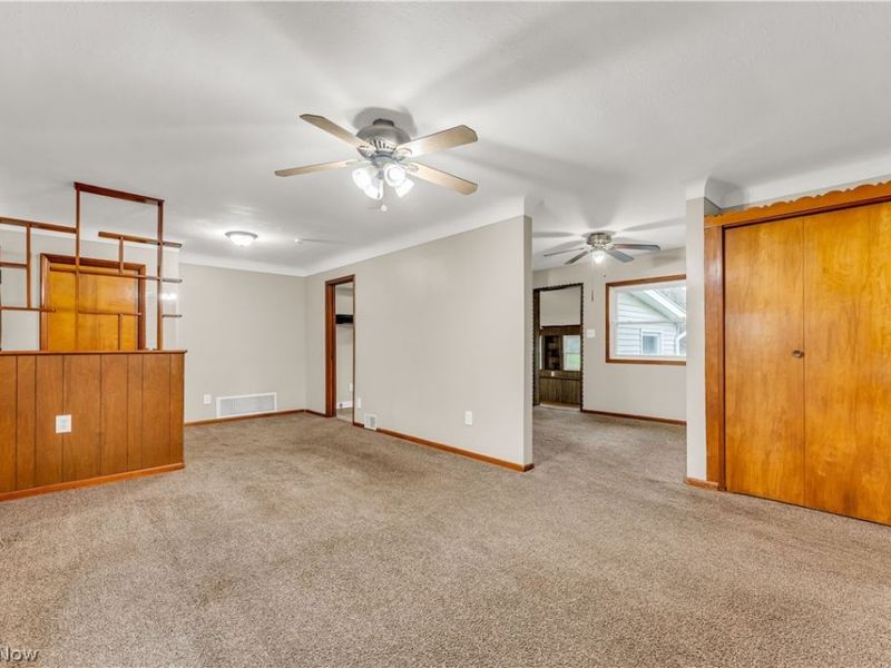 25121 Price Road, Bedford Heights, OH 44146 Photo 9