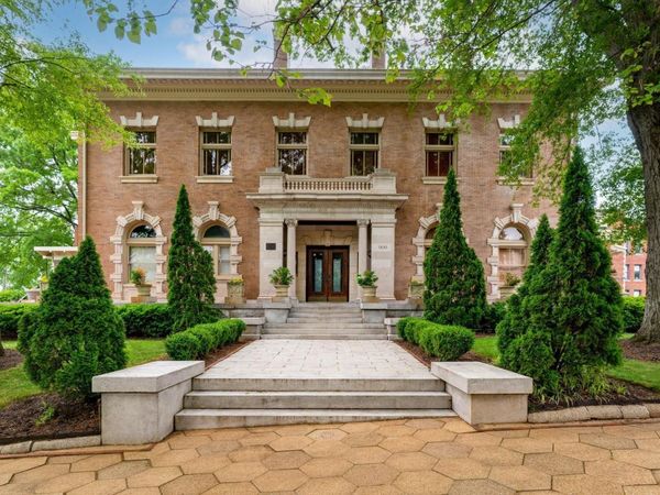 900 Vine Street, Chattanooga, TN 37403