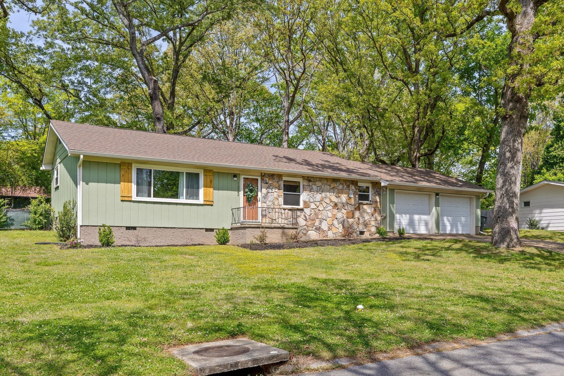 1333 Koblan Drive, Hixson, TN 37343 Main Photo