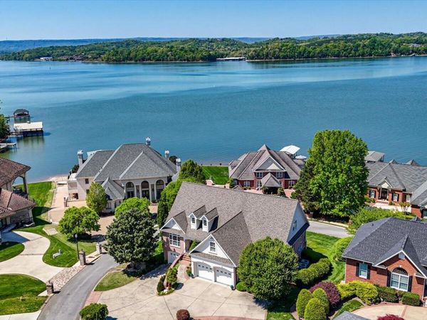 4448 Sailmaker Circle, Chattanooga, TN 37416