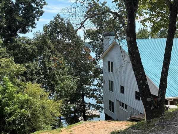 4265 Sinclair Shores Road , Cumming, GA 30041