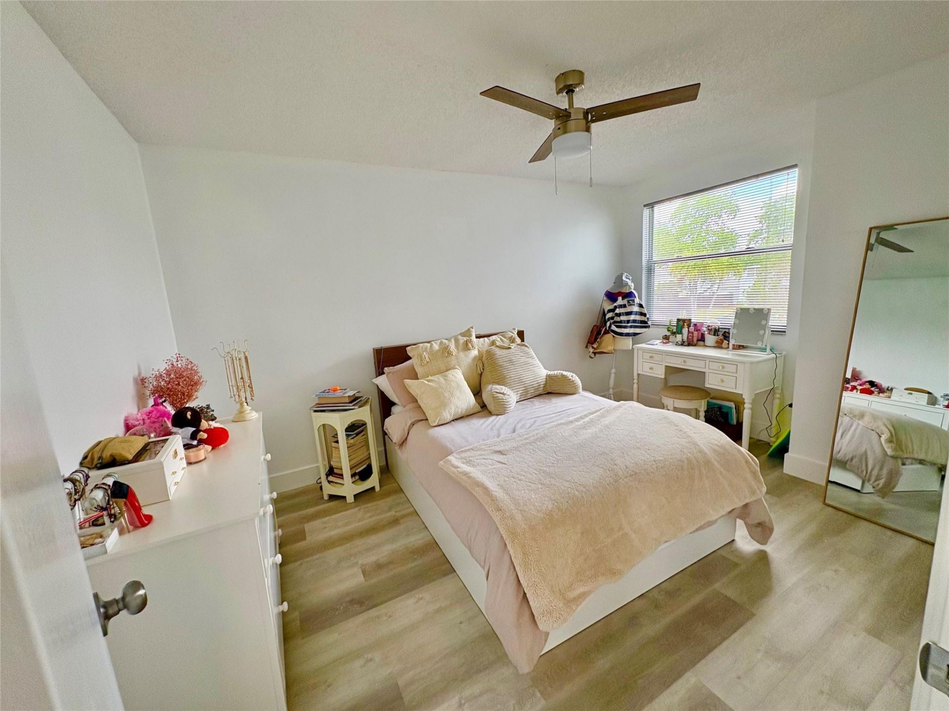 4832 Grapevine Way, Davie, FL 33331 Photo