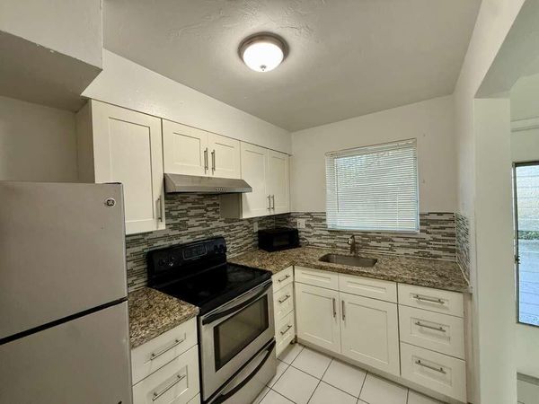 1251 W River Drive, Unit 4, Margate, FL 33063