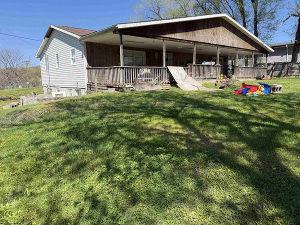 105 Ullom Street, Fairmont, WV 26554