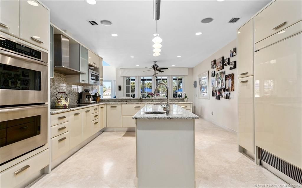 6819 SE South Marina Way, Stuart, FL 34996 Photo