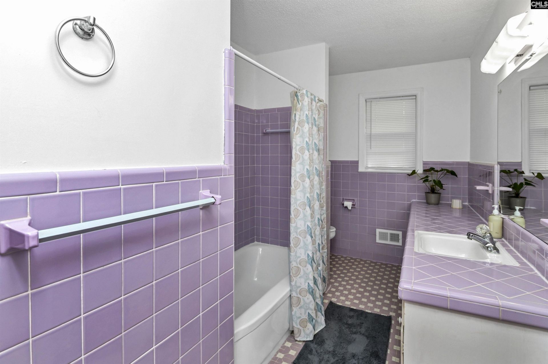 911 Fairwood Drive Photo 11