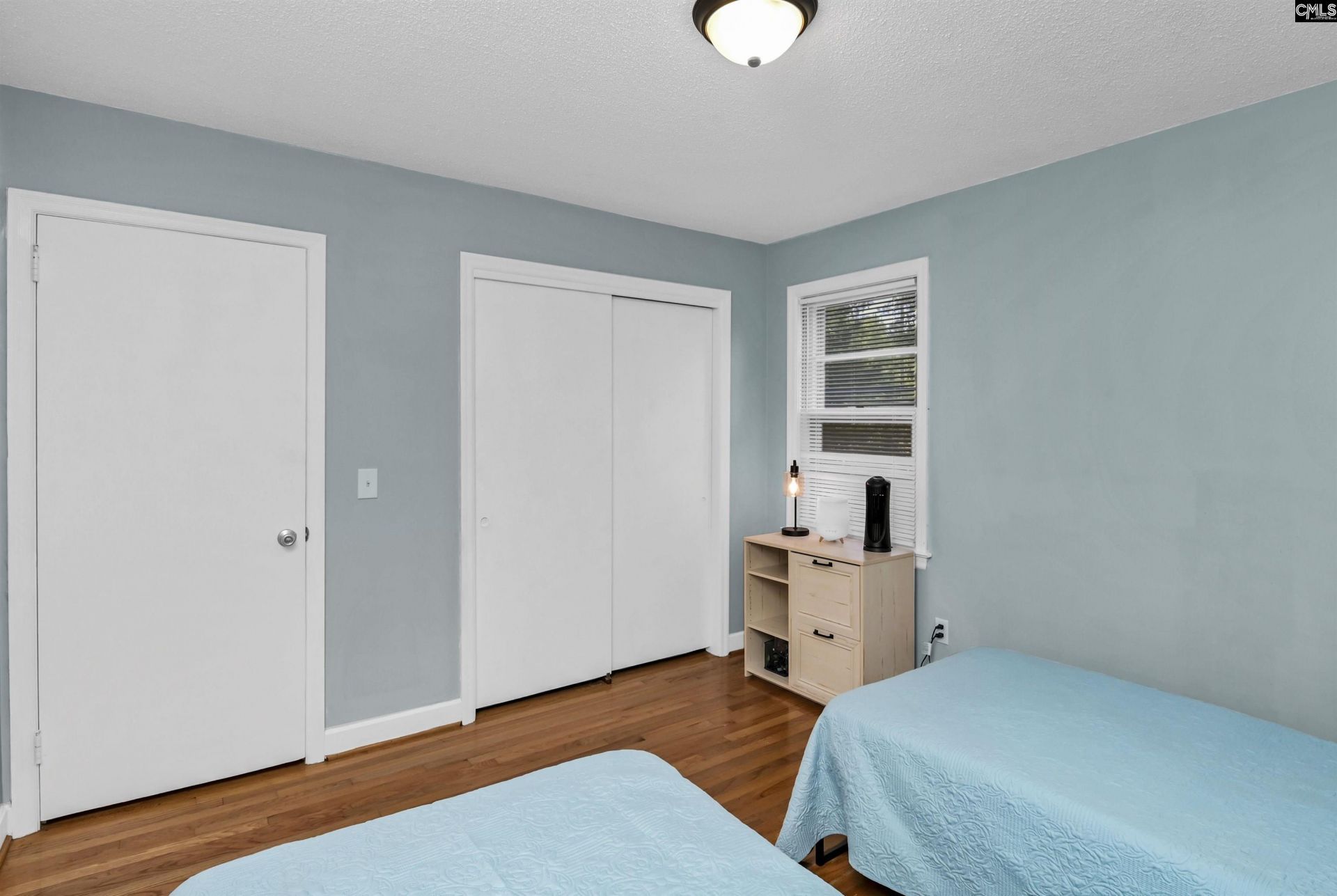 911 Fairwood Drive Photo 14