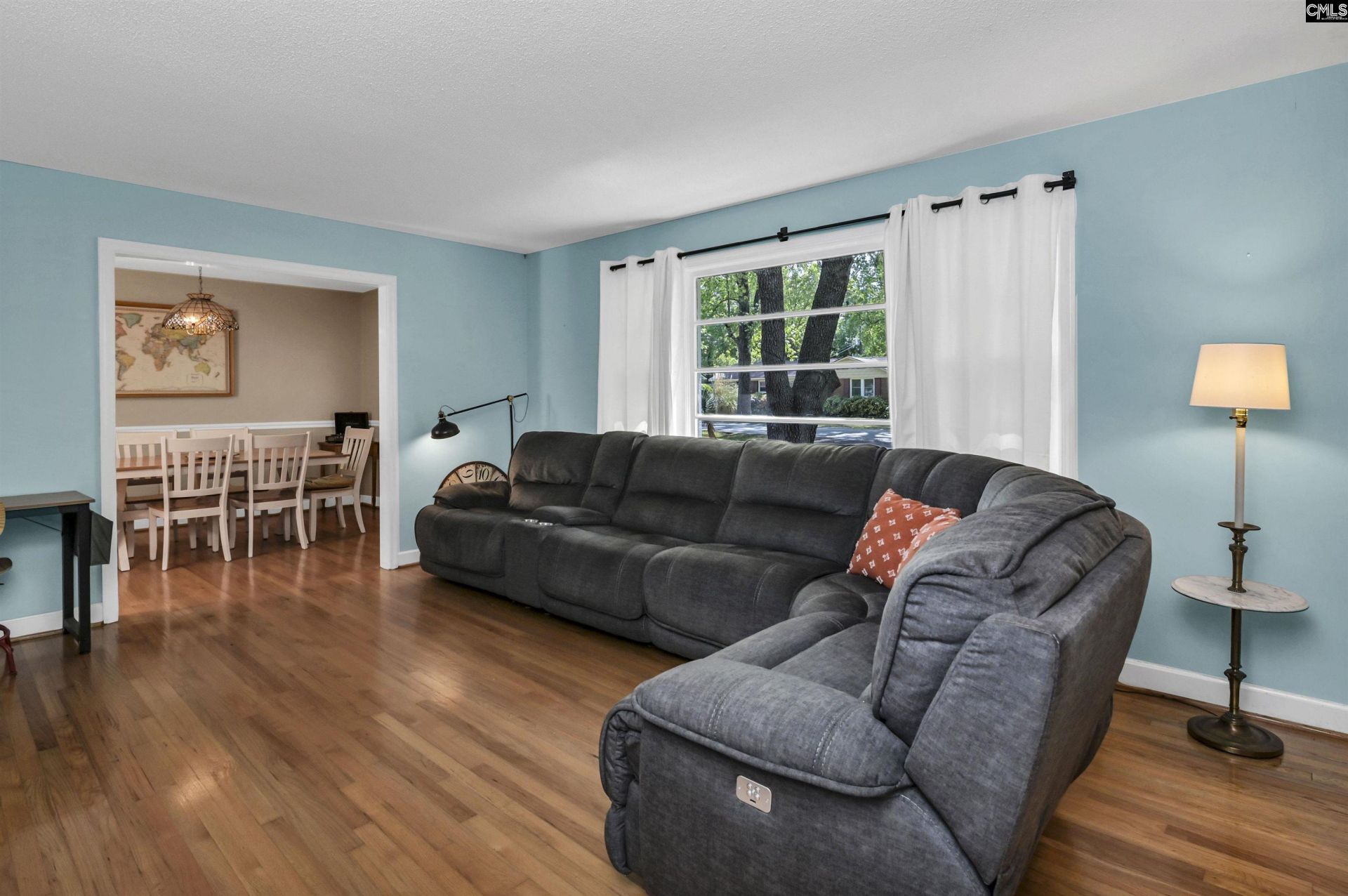 911 Fairwood Drive Photo 16