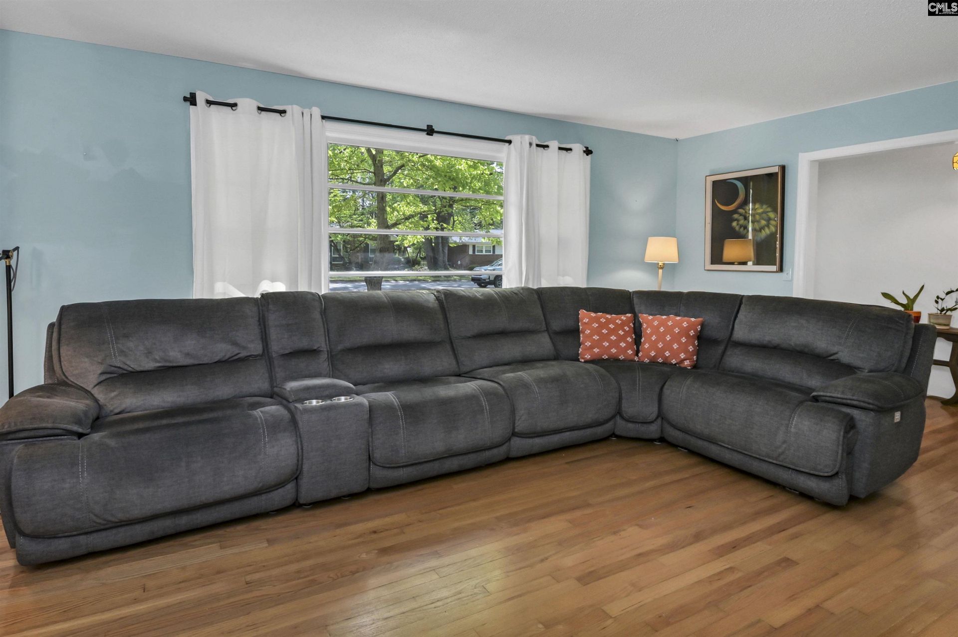 911 Fairwood Drive Photo 18