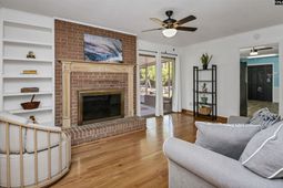 911 Fairwood Drive photo 4