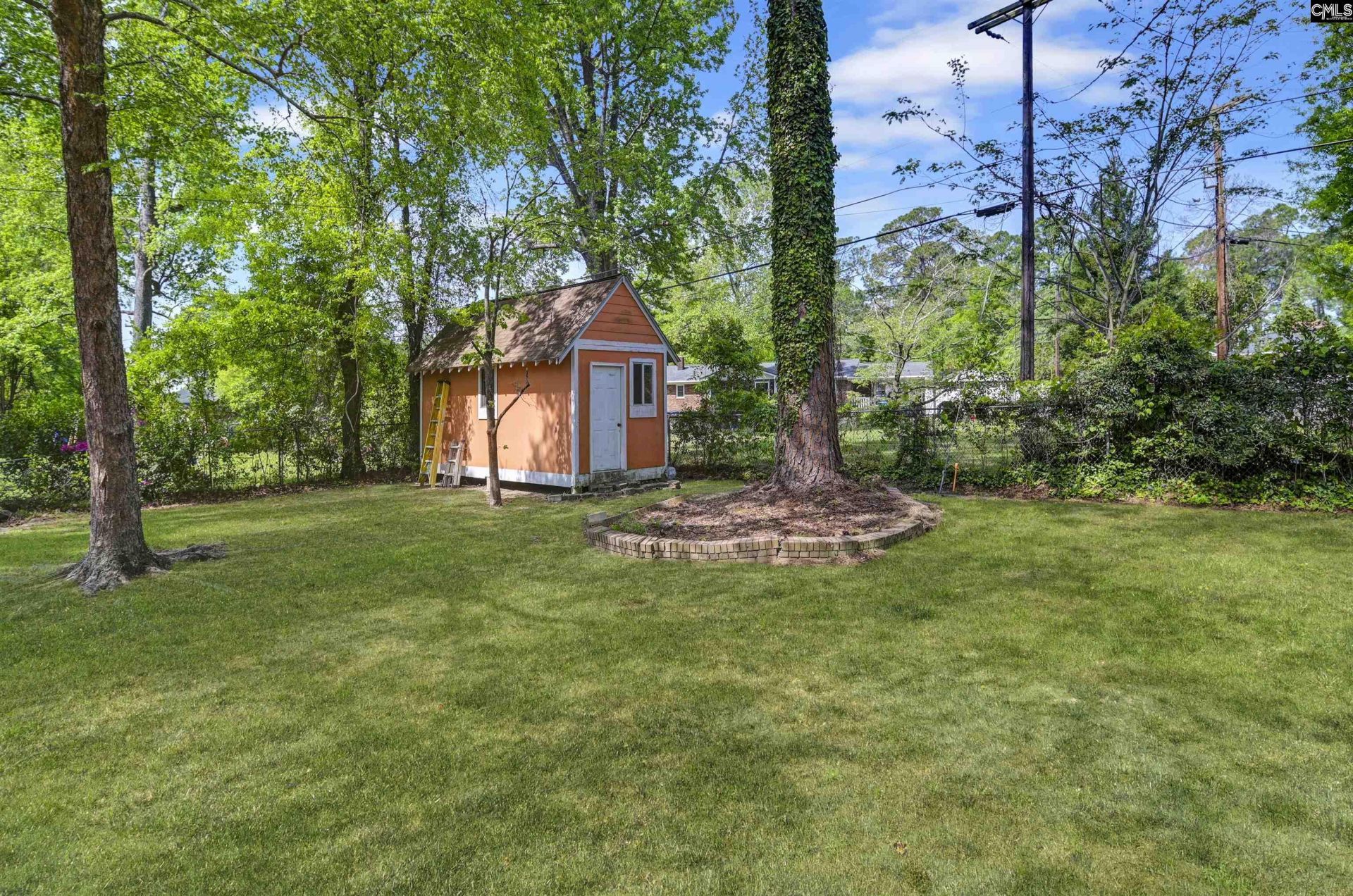 911 Fairwood Drive Photo 25