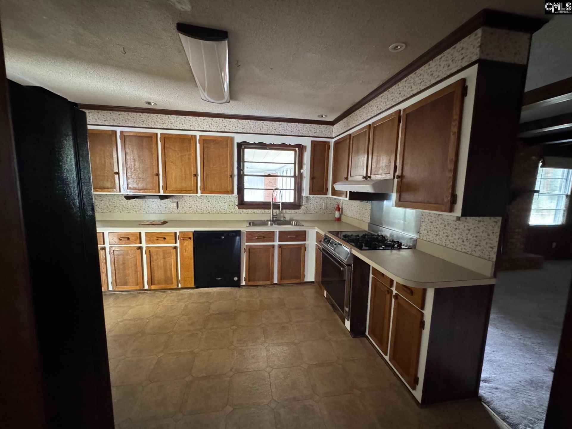 1120 Ridge Rd Photo 5