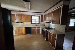 1120 Ridge Rd photo 4