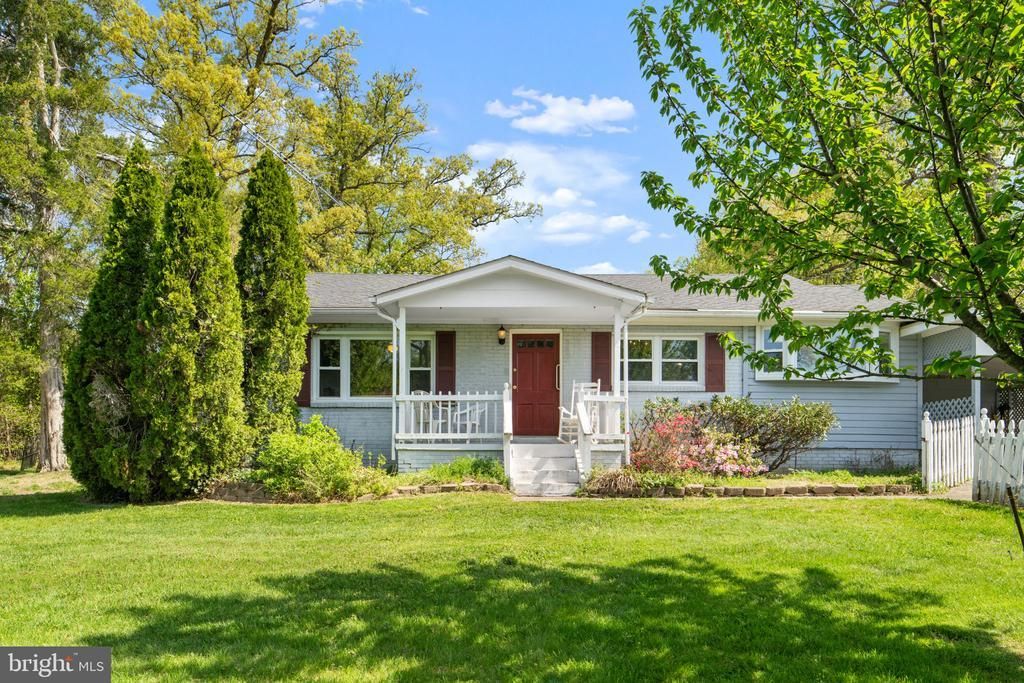 9008 Jameson Street, Lorton, VA 22079 Main Photo