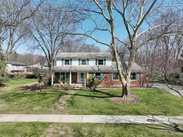 2156 Kristin Drive, Troy, MI 48084