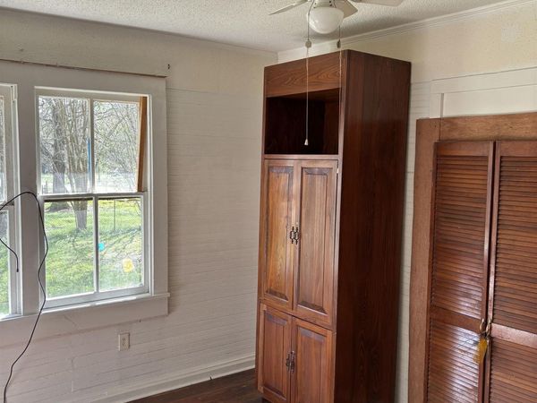 14212 Pine Ln, Walker, LA 70785