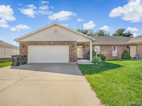 707 Marney Lane, Waterloo, IL 62298