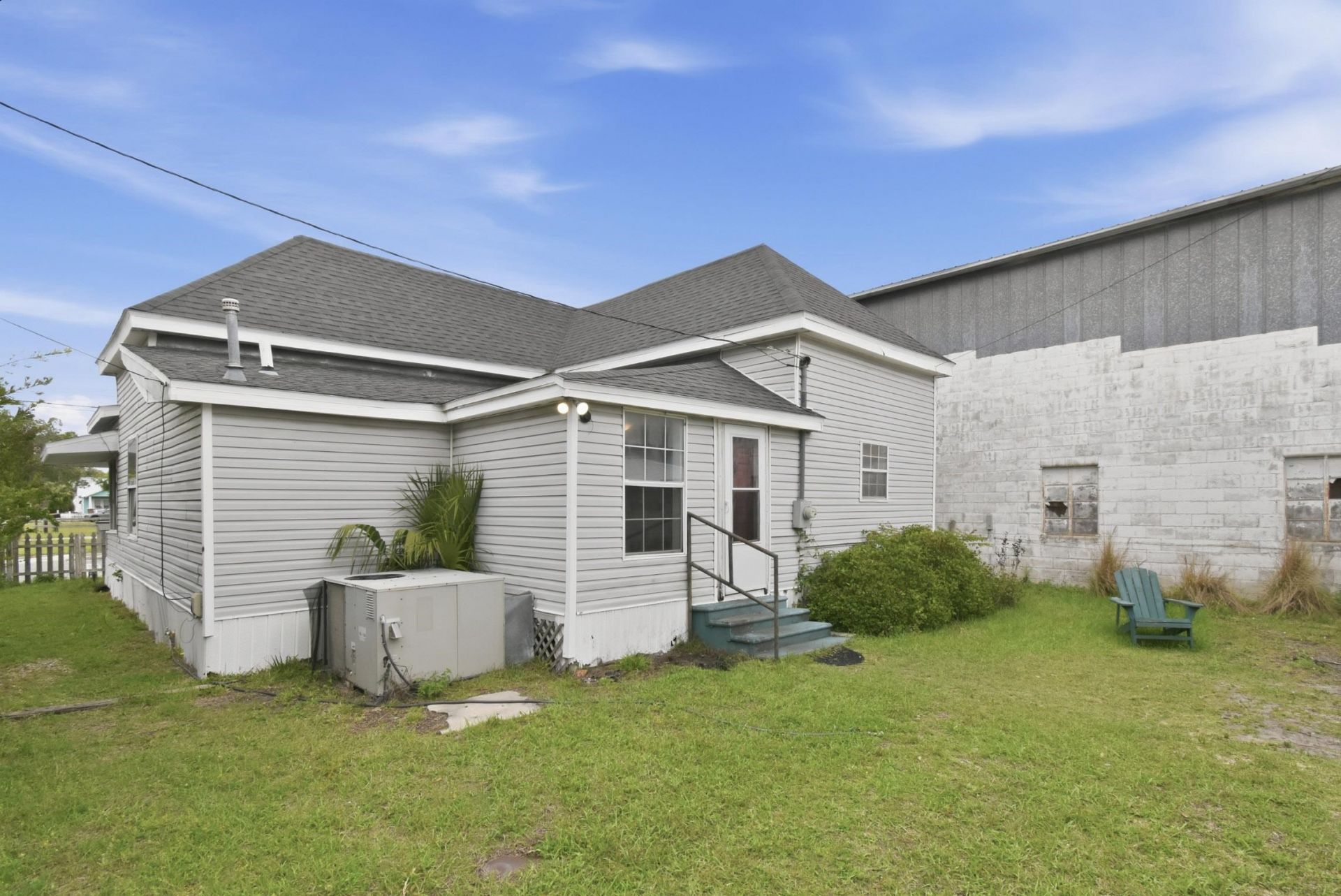 133 SW Monroe Avenue , Mayo, FL 32066 Photo