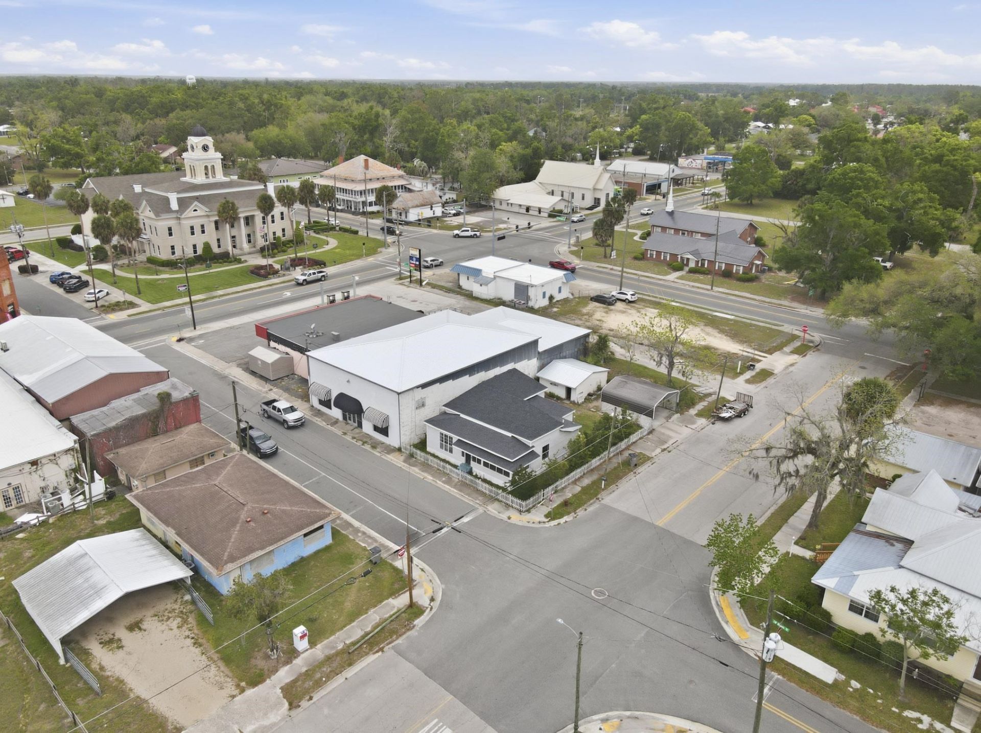 133 SW Monroe Avenue , Mayo, FL 32066 Photo