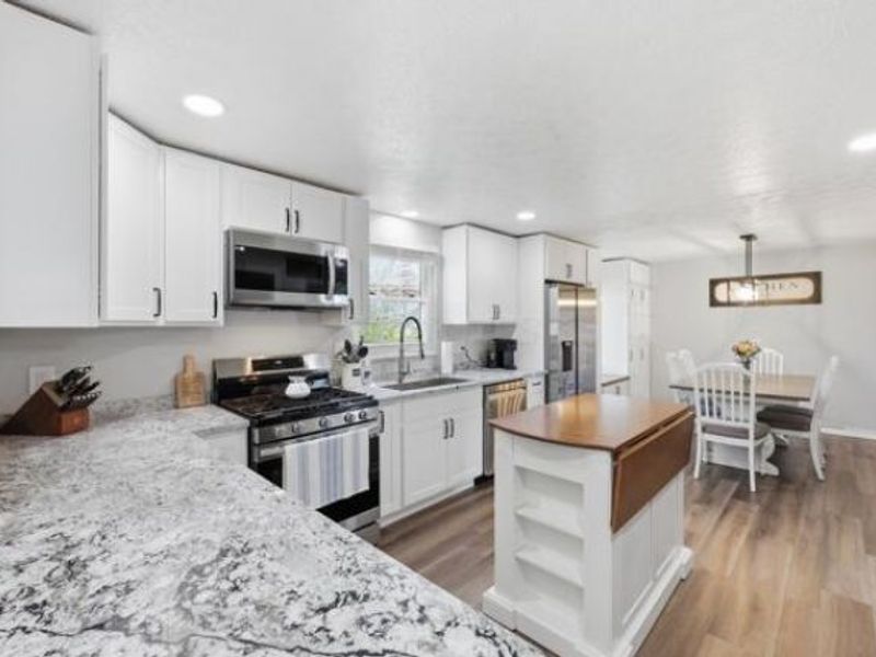 3741 Christopher Place , Grove City, OH 43123 Photo 12