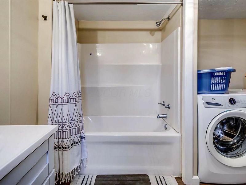 349 Barnes Avenue , Circleville, OH 43113 Photo 10