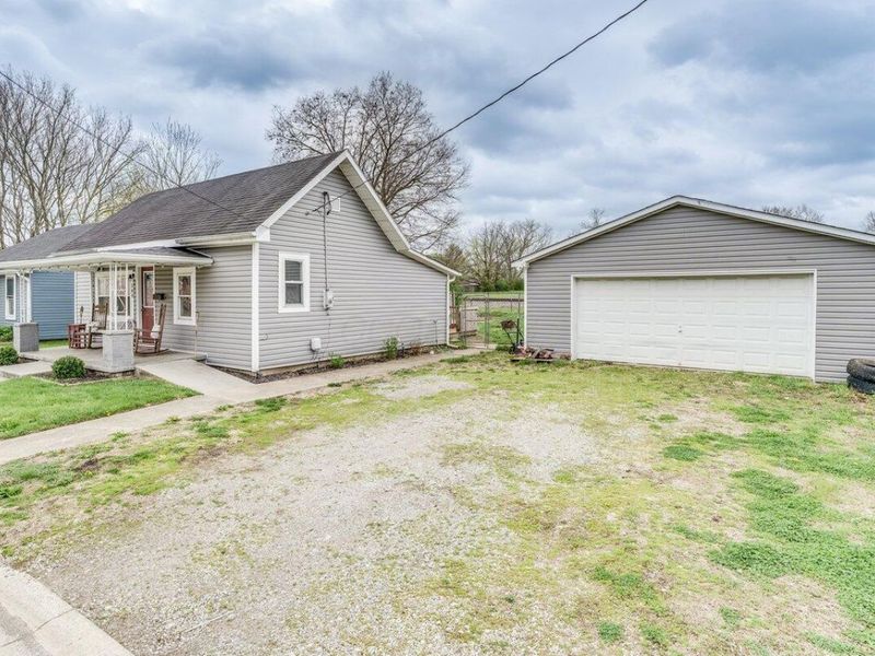 349 Barnes Avenue, Circleville, OH 43113 Photo 14