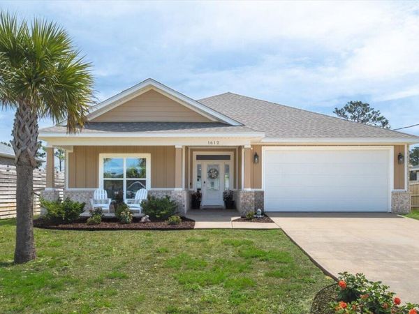 1612 Ponderosa Drive, Gulf Breeze, FL 32563