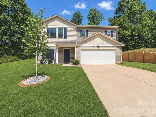 162 Four Andrews Drive, Harmony, NC 28634